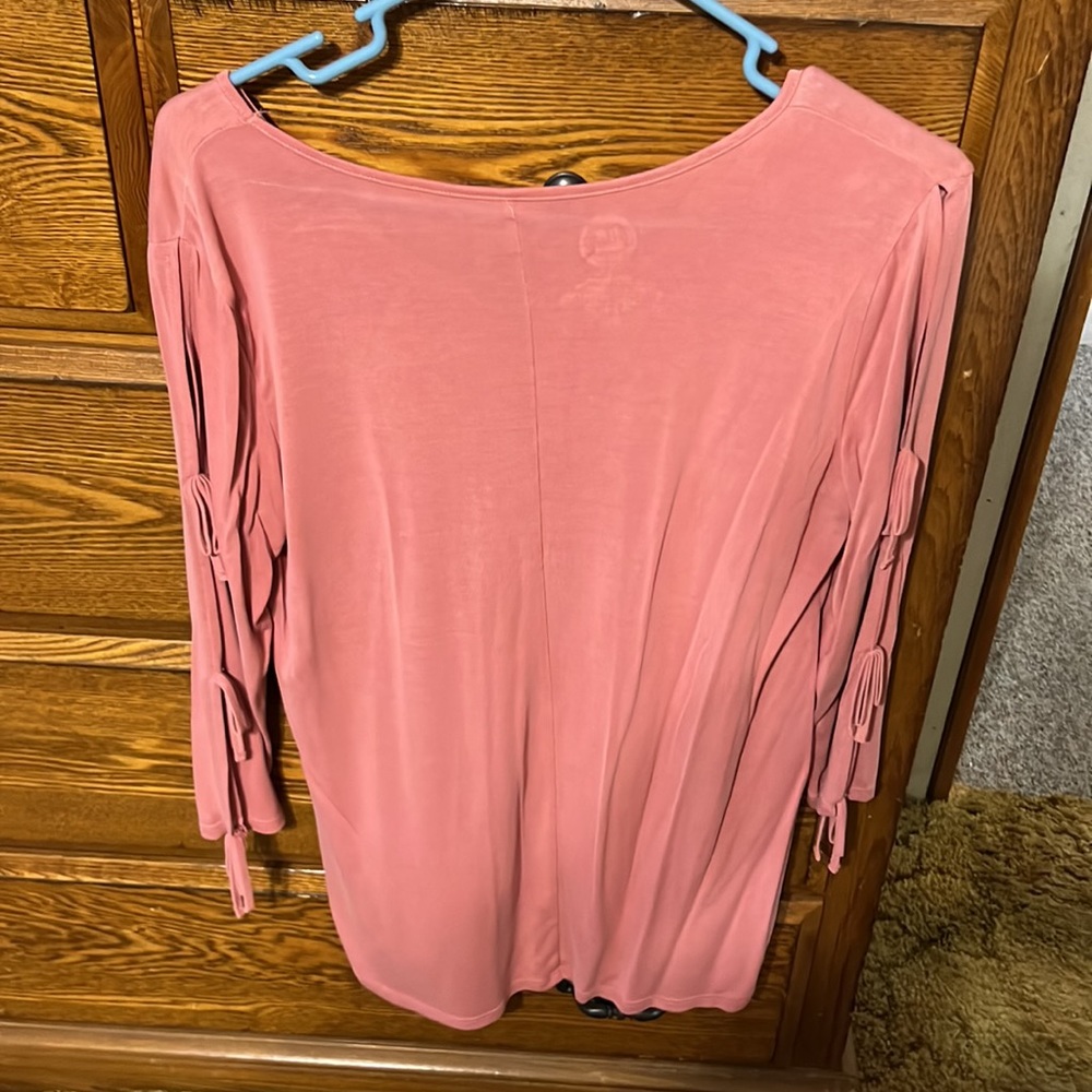 Top - Picture 2 of 3